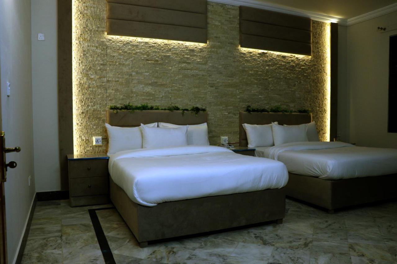 اسلام اباد Hayat Grand Guest House المظهر الخارجي الصورة